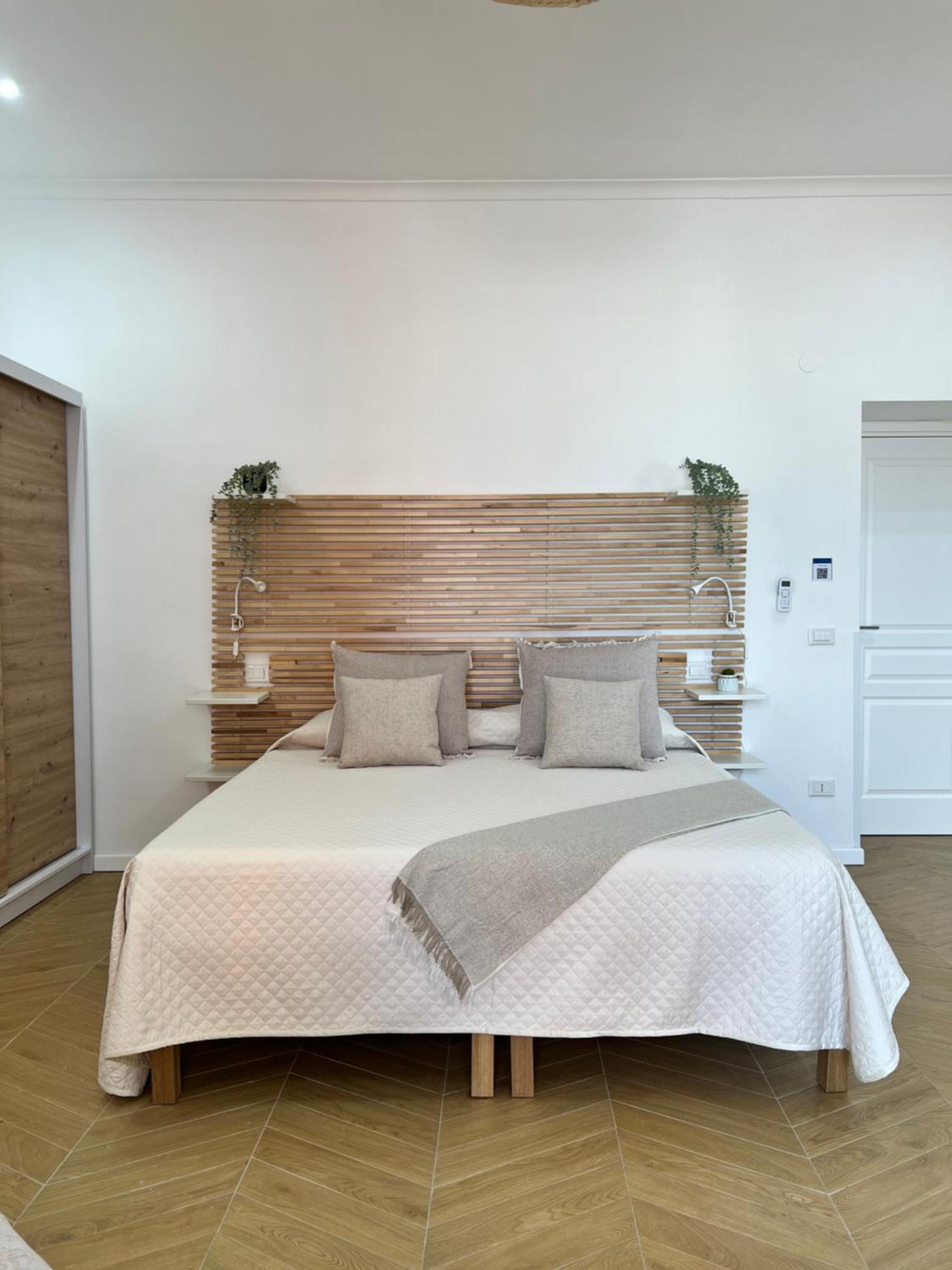 Gennarino Apartments - Panorama Suite With Balcony And Urban Loft Neapol Zewnętrze zdjęcie